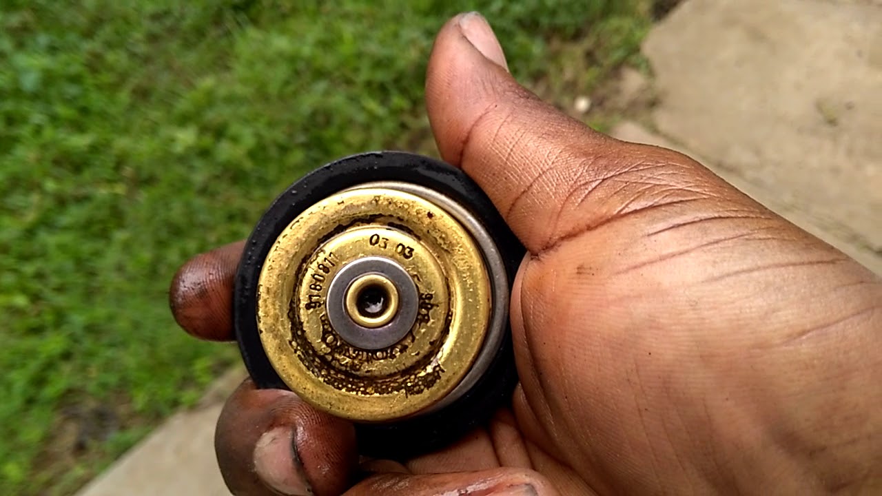 2003 Volvo S40 thermostat replacement