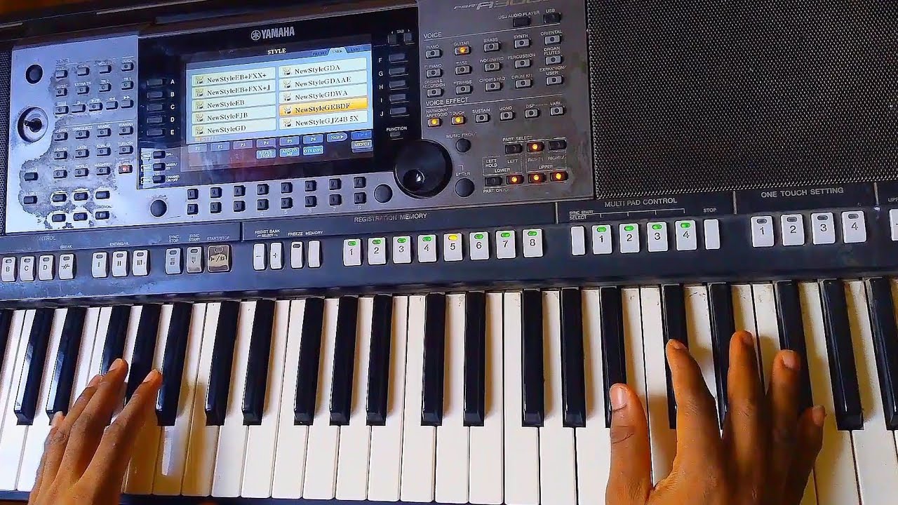 Piano Makossa (seben) 1-4-1-5 hot solo and bass-line tutorial