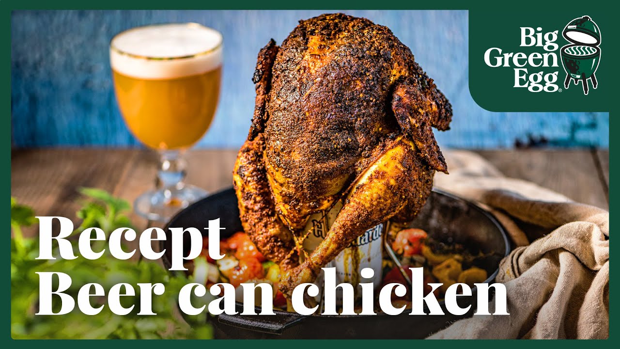 BEER CAN CHICKEN met verse rub en groenten eronder. Smullen!
