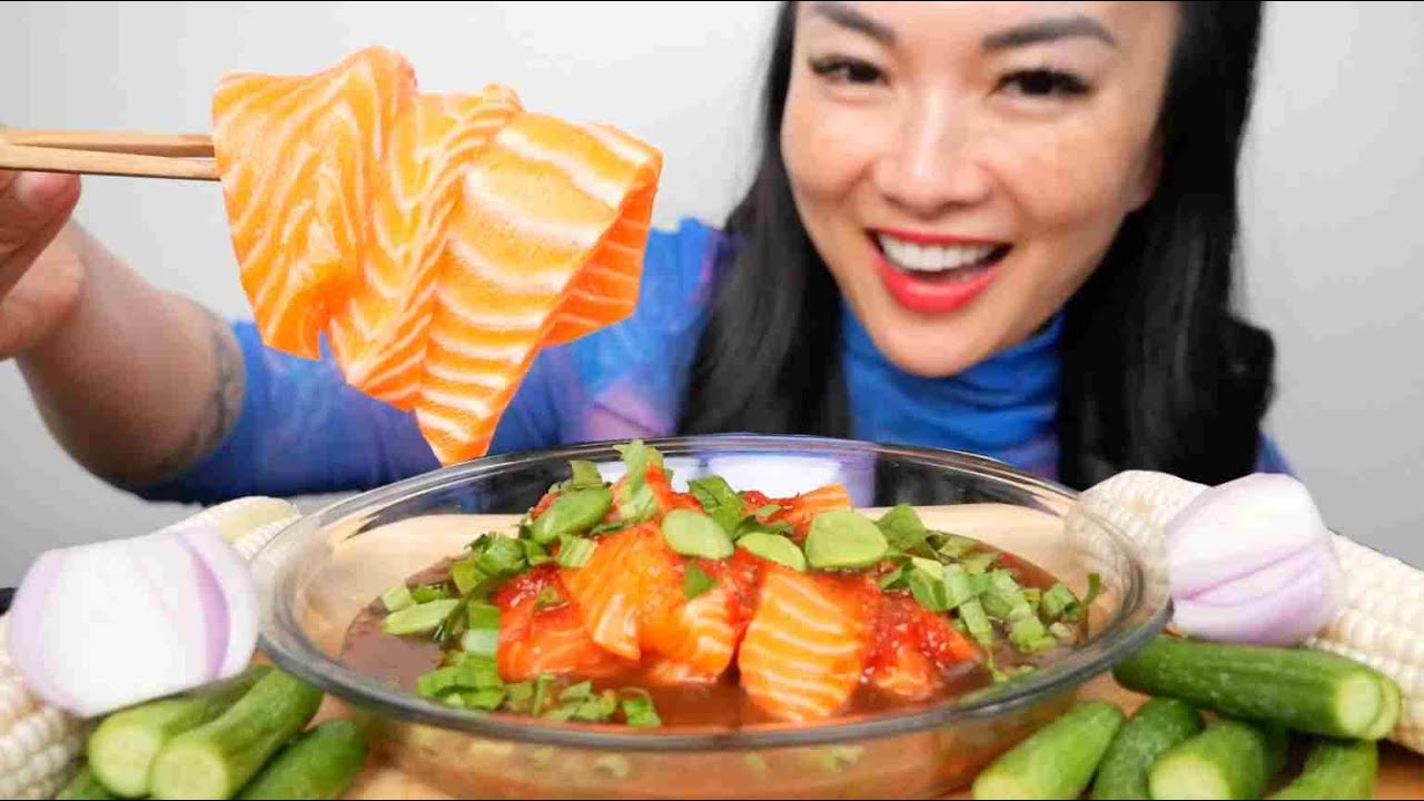 SPICY SALMON THAI STYLE IS BACK (ASMR EATING SOUNDS) NO TALKING | SAS-ASMR
