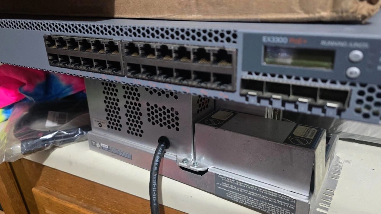 I bought the cheapest Juniper EX3300 on EBAY [SETUP TROUBLESHOOT FIRMWARE FANMOD](HomeLab Pt6)