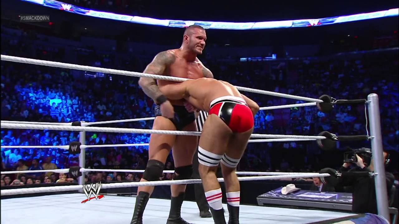 Рэнди Ортон против Антонио Сезаро: SmackDown, 11 января 2013 г.