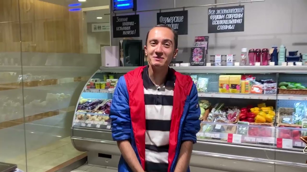 Продукты покупает Даниил