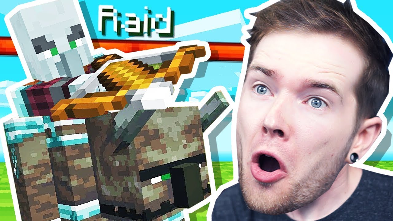 I was RAIDED in Minecraft Hardcore!