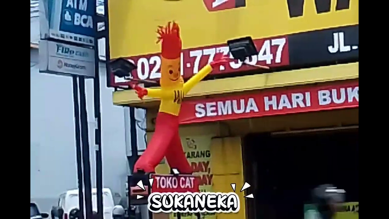 Boneka angin balon angin toko cat Warna Abadi wawawa  Purwokerto (Balon Dancer, Air Dancer)