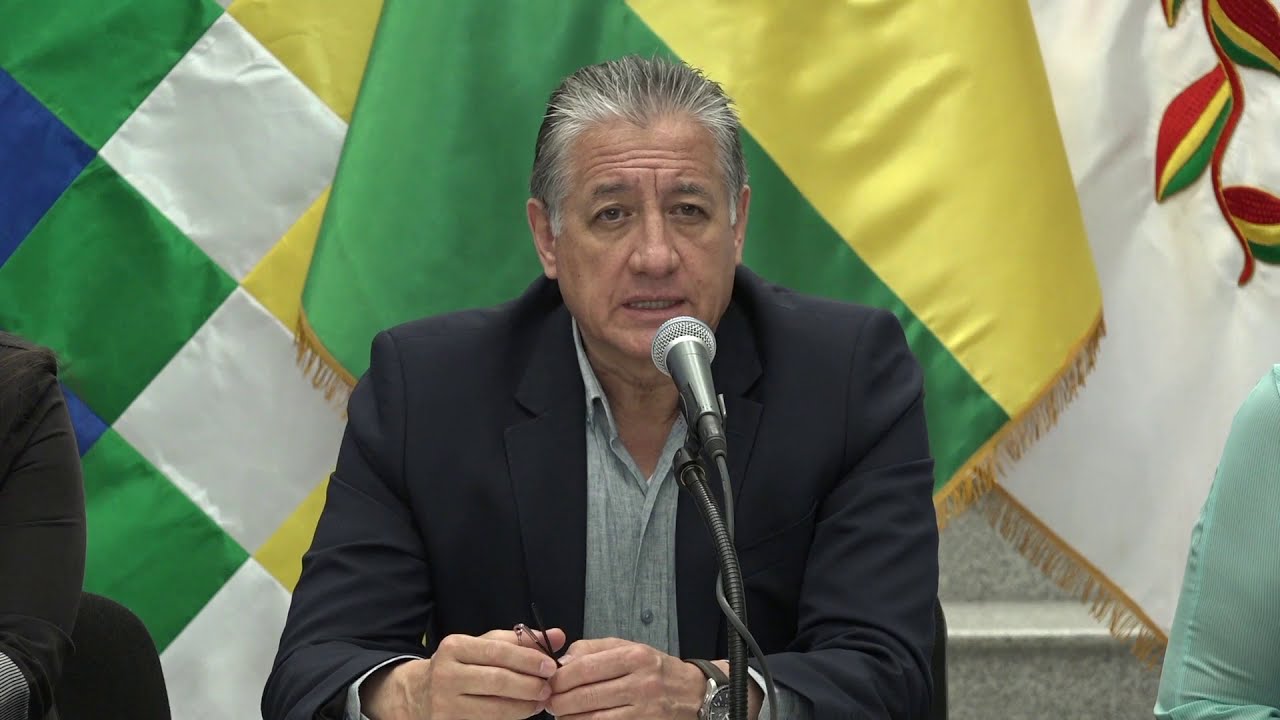 Ministro de Desarrollo Productivo y Economía Plural Adhemar Guzmán