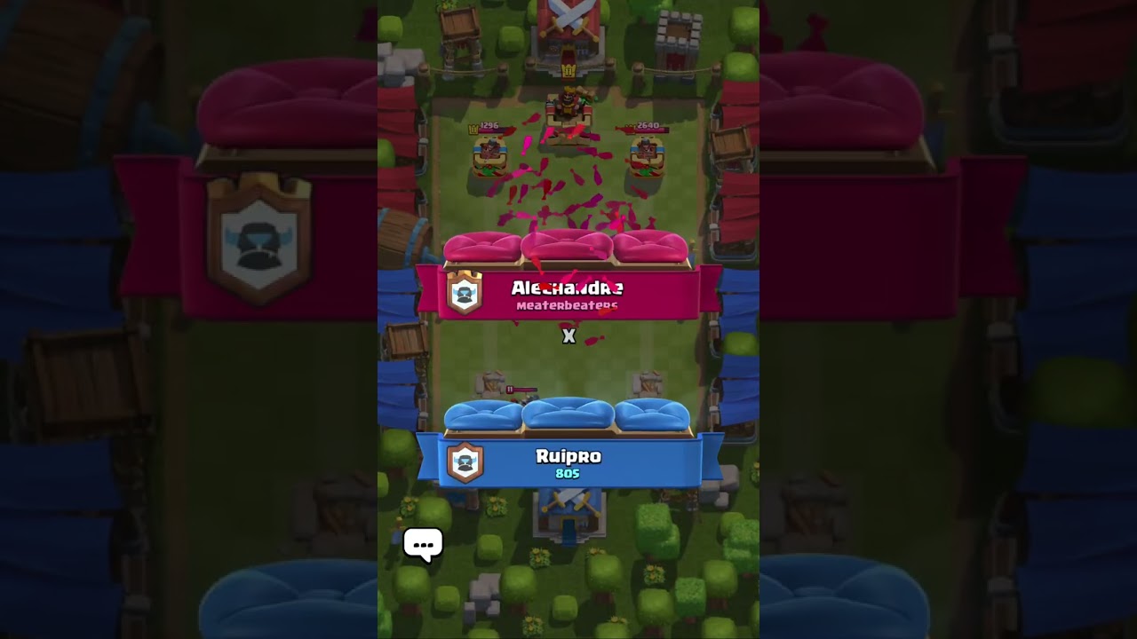 Jogando Clash Royale