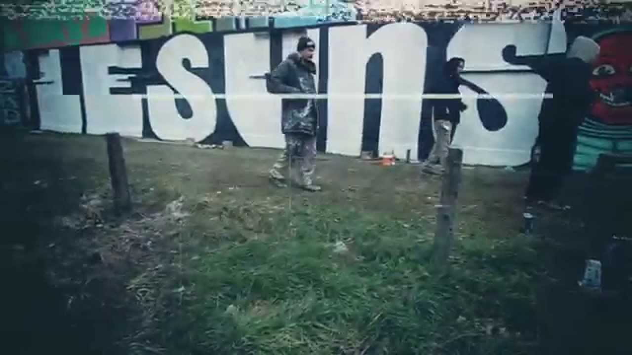 LES UNS - les uns avec les autres CLIP 2015