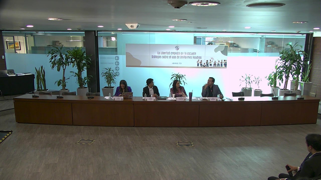 Conversatorio “La libertad empieza en la escuela: diálogos sobre el uso de uniformes neutros”