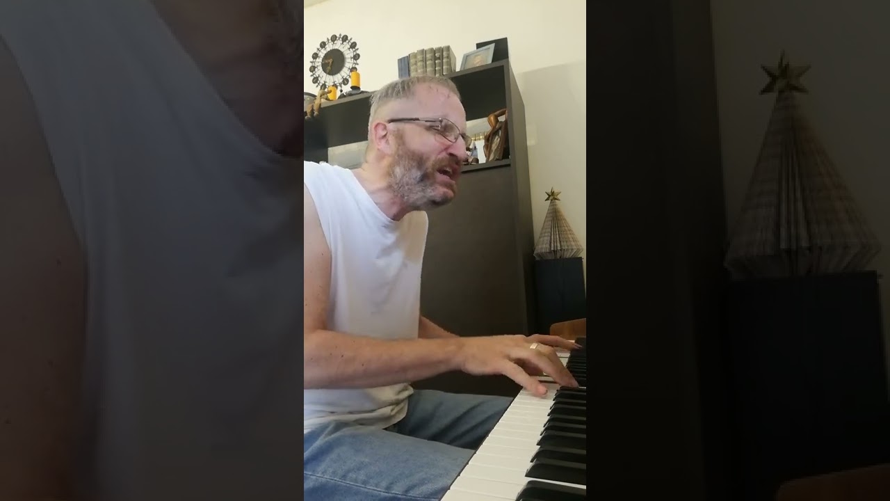 Francesco, A Cosa Servono Le Mani, di Umberto Tozzi