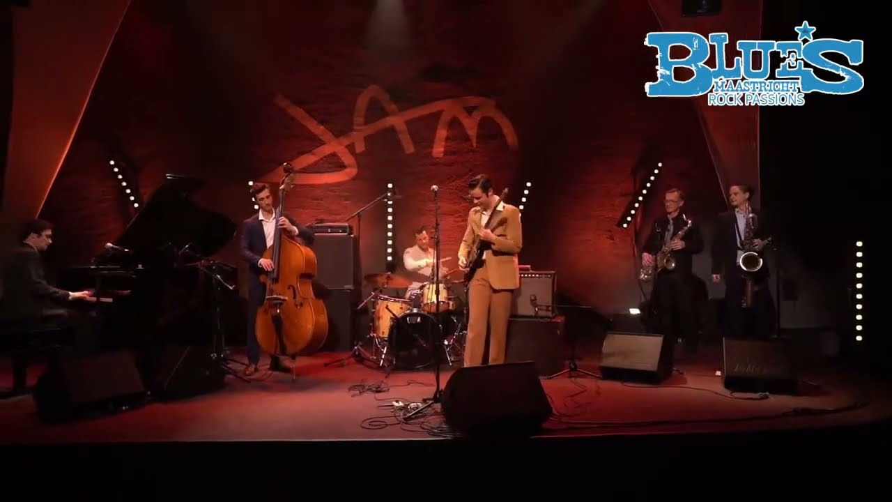 The Right Place - The Big Marteen's