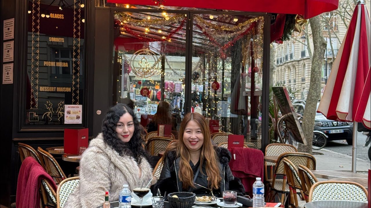 Paris on Two Wheels 🇫🇷 | Bicycle Ride & French Food Experience