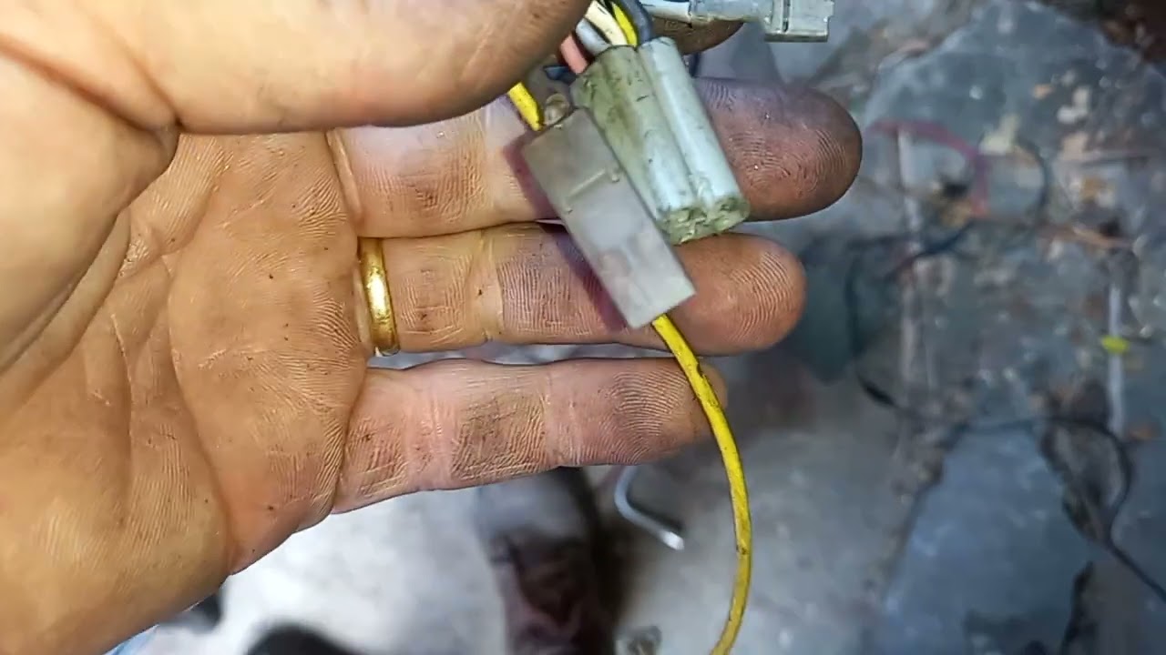 Manuten&ccedil;&atilde;o e substitui&ccedil;&atilde;o,  chave de luz farol vespa px200 elestart 1&ordf;parte