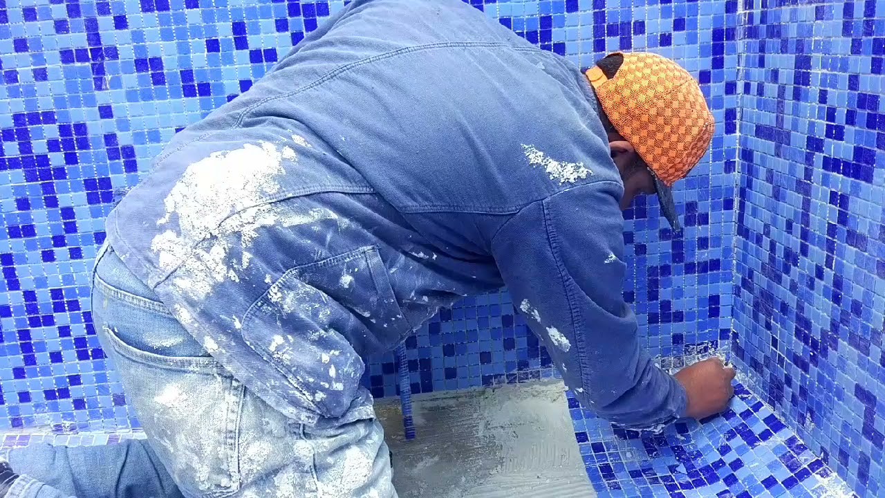 الطريقة الصحيحة لتركيب المزاييك في حوض السباحة أو