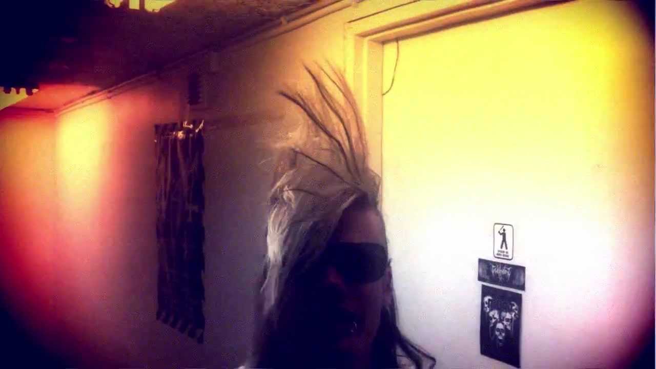 CRASHDIET - Hollywood teaze VIDEO