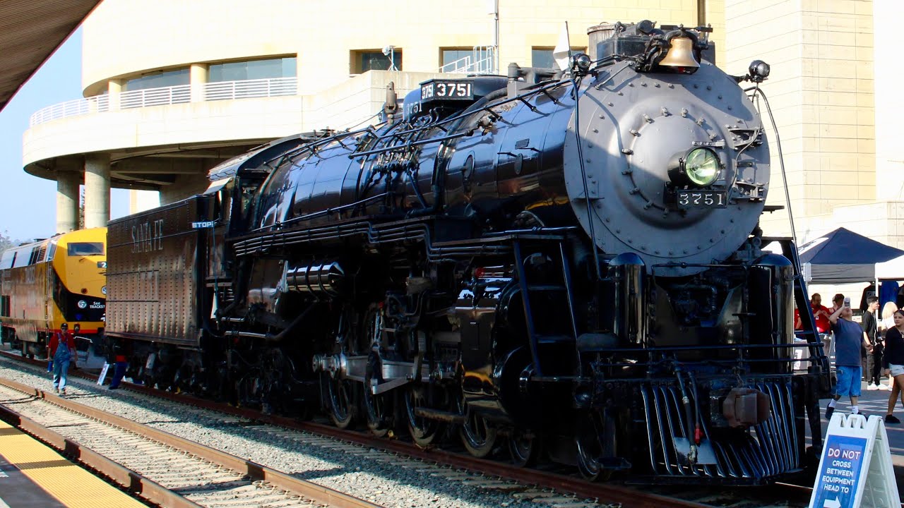 Santa Fe 3751 Leaving Los Angeles ~ Vintage 4-8-4 Steam Locomotive!