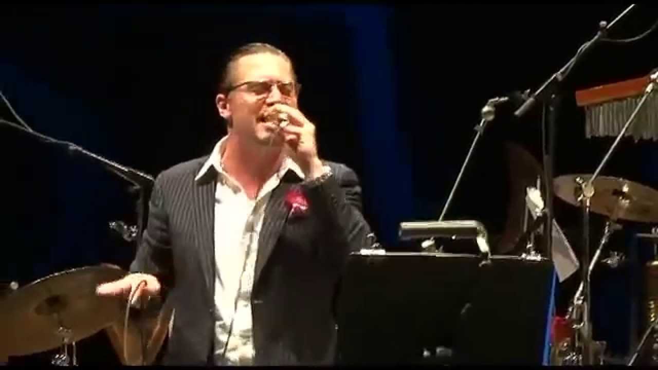 Mike Patton's Mondo Cane - Ore D' Amore (Multicam Version)