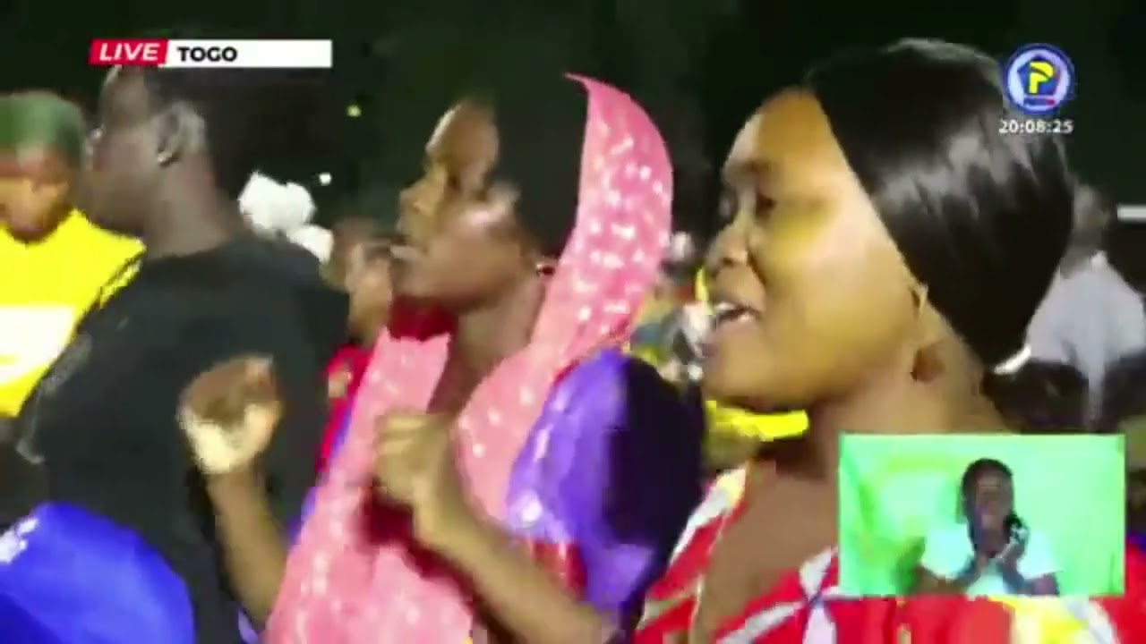 Prestation De Elder DOGBEDA à la Croisade TOGO POUR CHRIST ll SAMBEAT ON DRUM