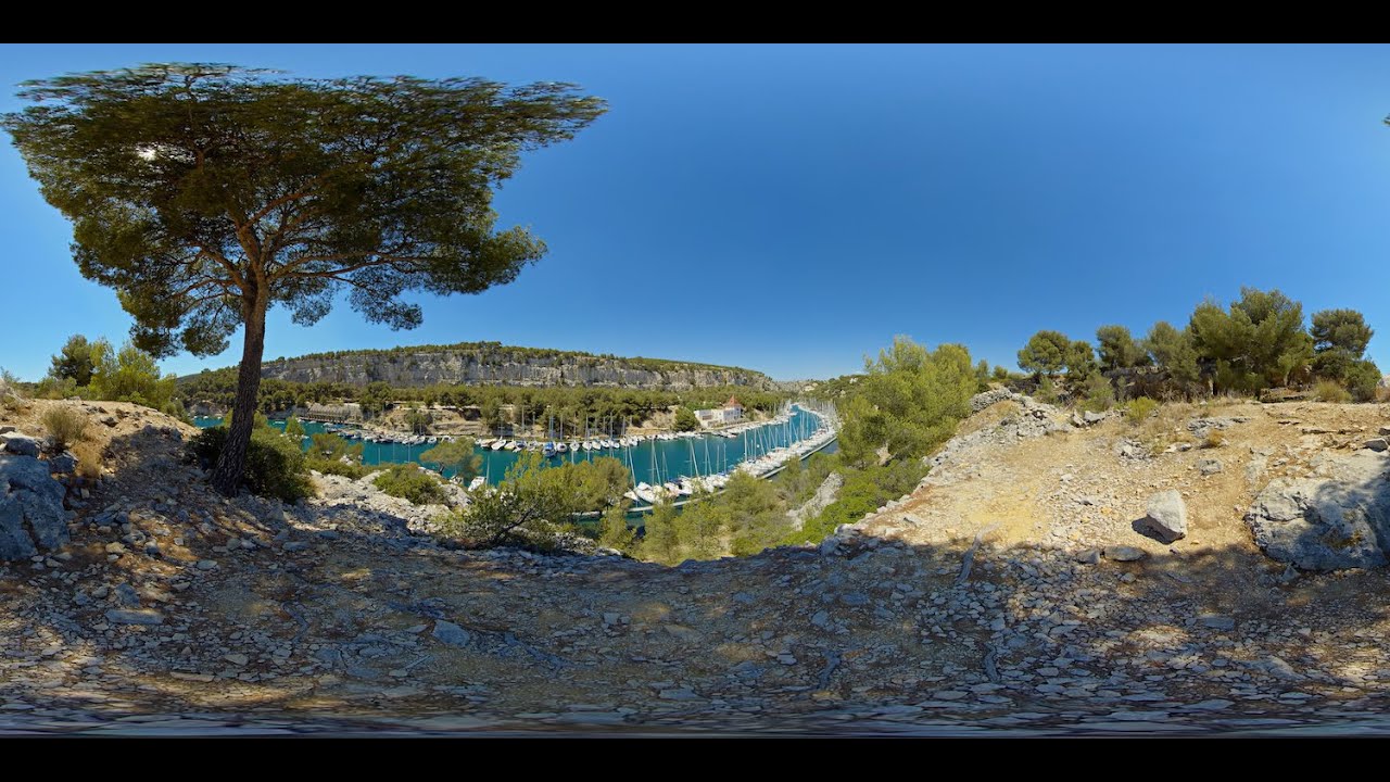 360° STOCK VIDEO 4K | Tree Shaded View Of Sailing Boats Along Mediterranean Fjord | Atmosphaeres