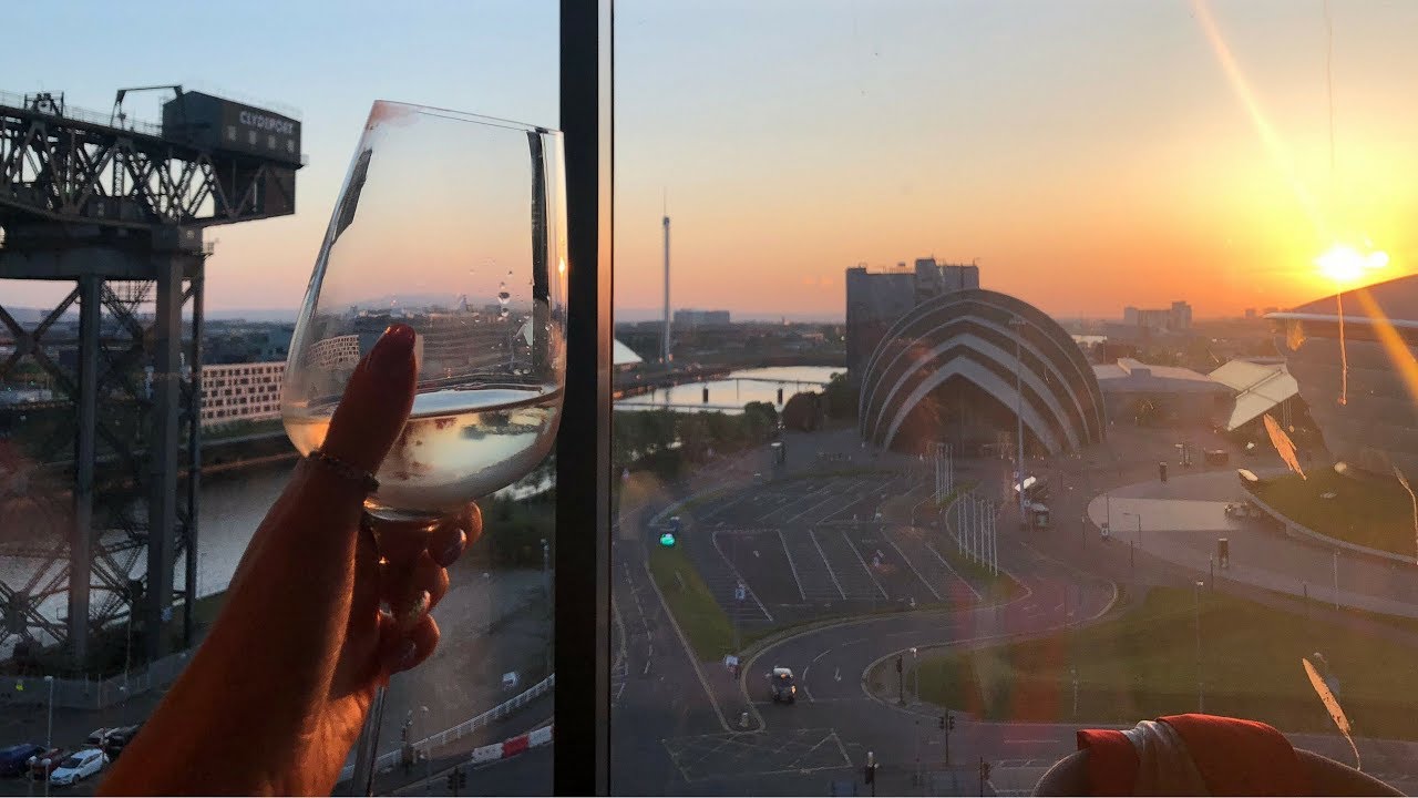 VLOG WEEK 8 | Glasgow Sunshine + Ladies Day