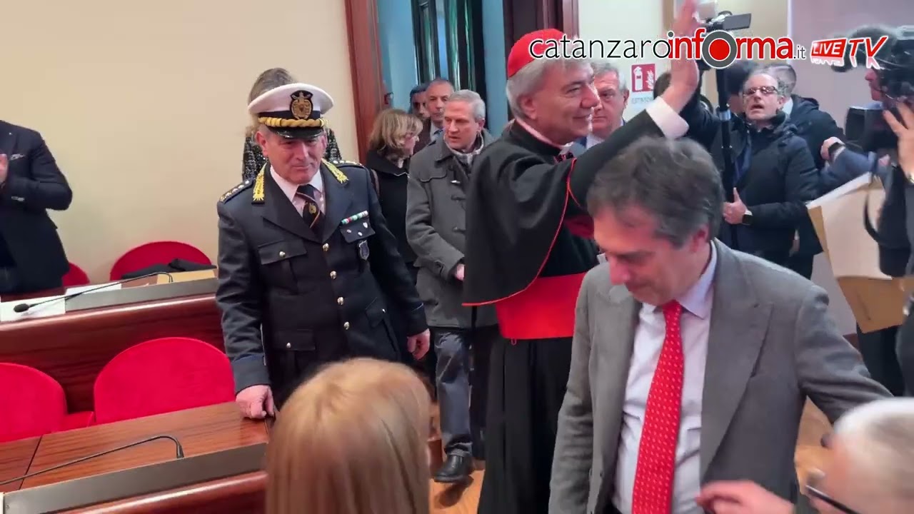 La cittadinanza onoraria di Catanzaro a Don Mimmo Battaglia