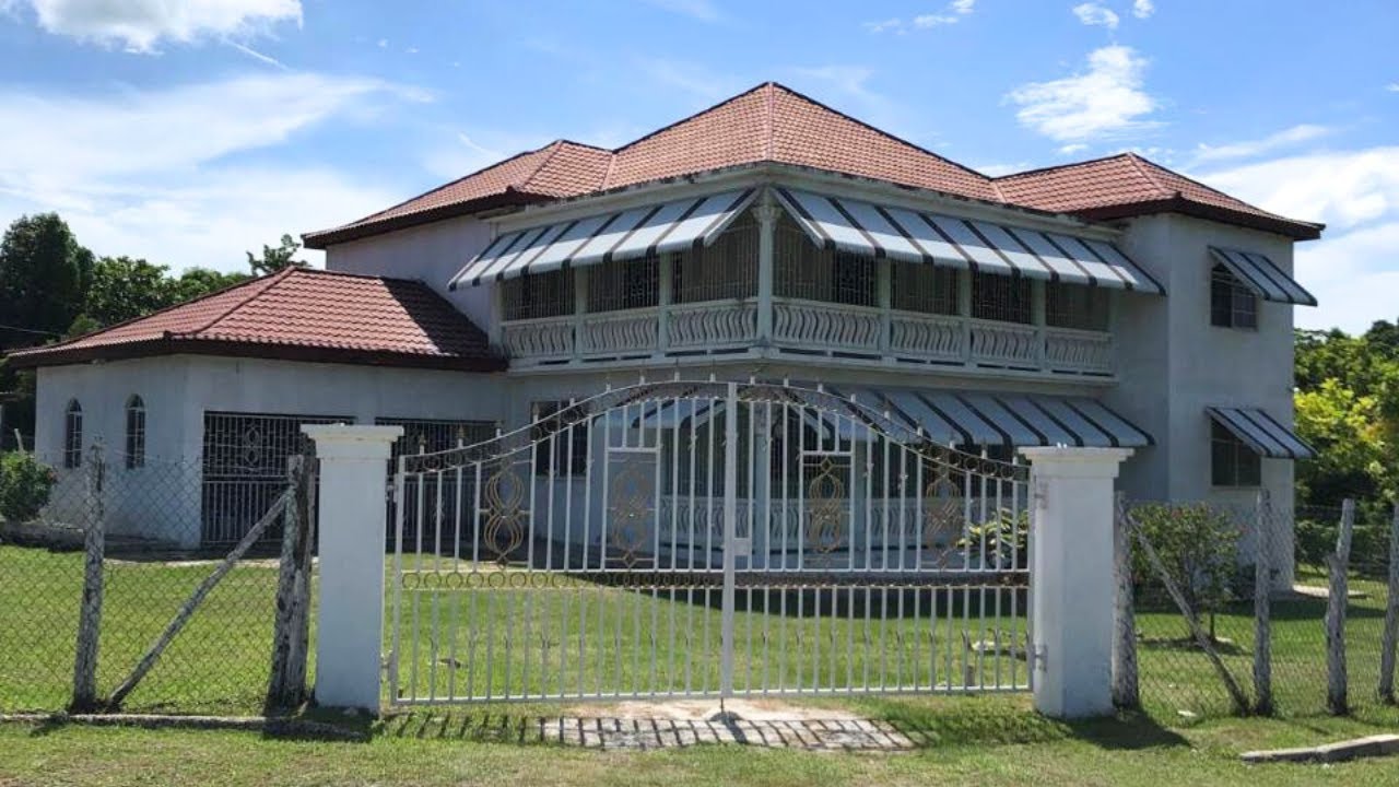 Beautiful and Modern 4 Bedroom 4 Bathroom House for sale at Sandy Ground, St Elizabeth, Jamaica