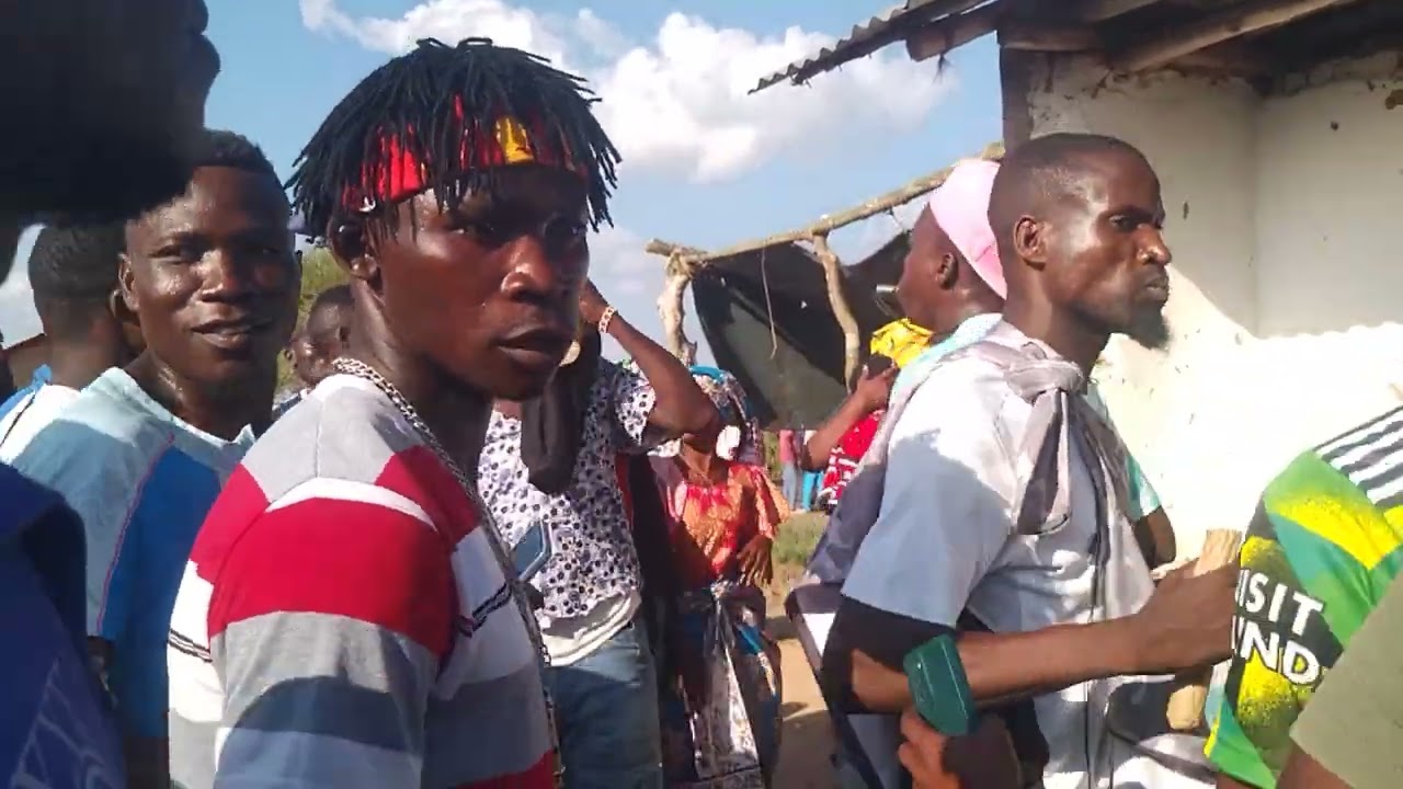 SAIZI MWANZA IKIPIGWA NYUMBANI MWA KASUNYE, HESHIMA YA MWISHO