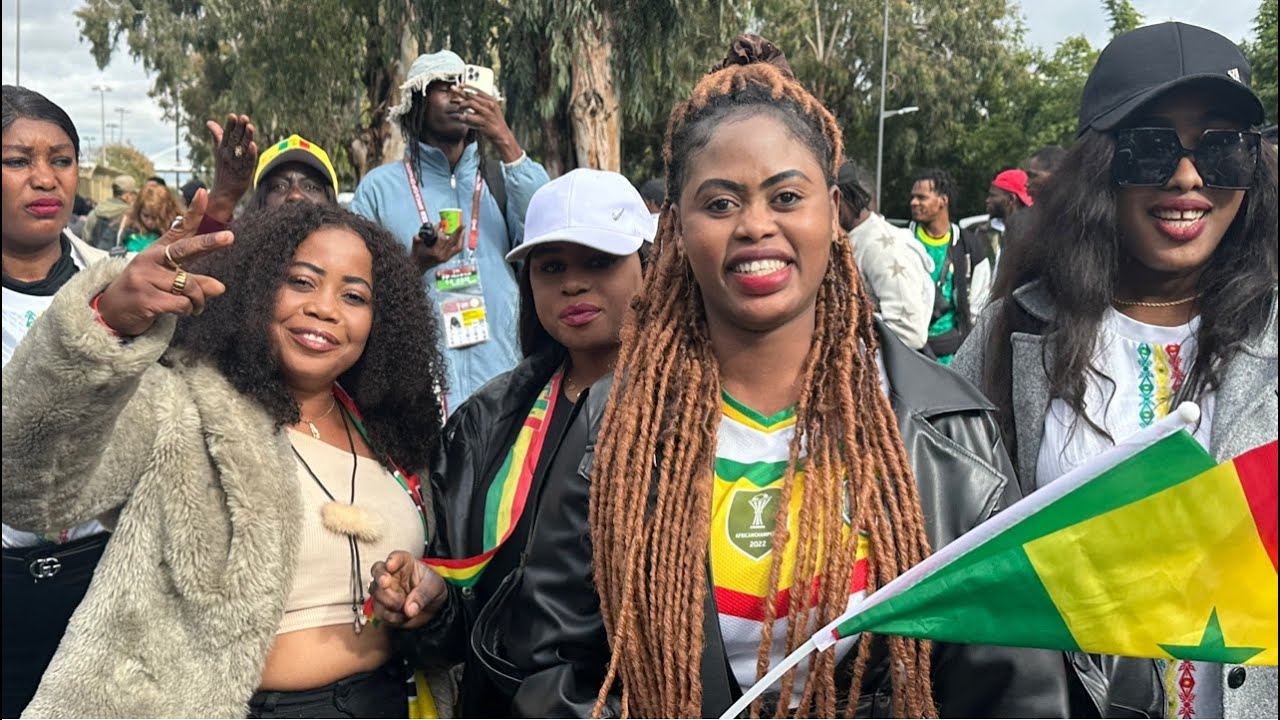 Direct Rabbat - Mobilisation des supporters s&eacute;n&eacute;galais devant le stade Moulay Abdellah