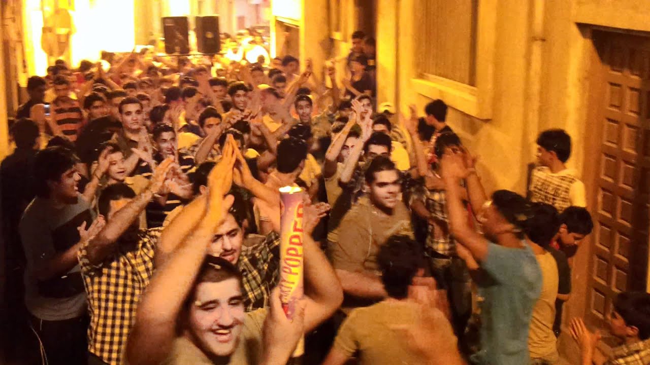 زفة أهالي المحرق بذكرى مولد الإمام الحجة عج