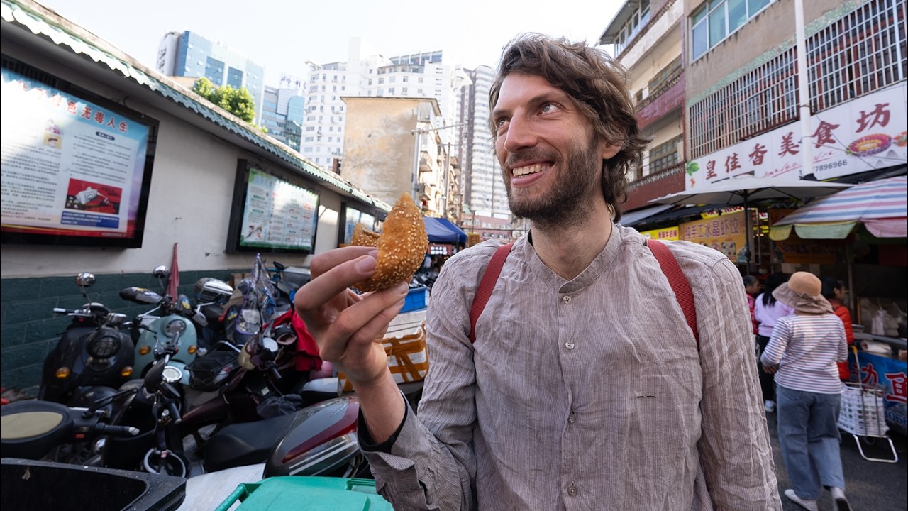 Eating our way through Liuzhou (plant based edition!) | Exploring Guangxi 🇨🇳