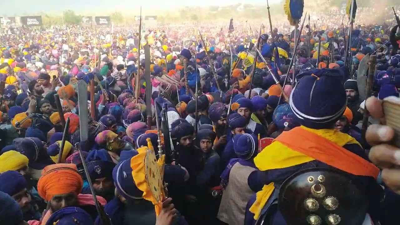 96 ਕਰੋੜੀ ਬਾਬਾ ਬੁੱਢਾ ਦਾਲ ਬਾਬਾ ਬਲਵੀਰ ਸਿੰਘ ਦਾ ਕਾਫਲਾ ਚਰਨ ਗੰਗਾ ਸਟੇਡੀਅਮ ਵਿਖੇ