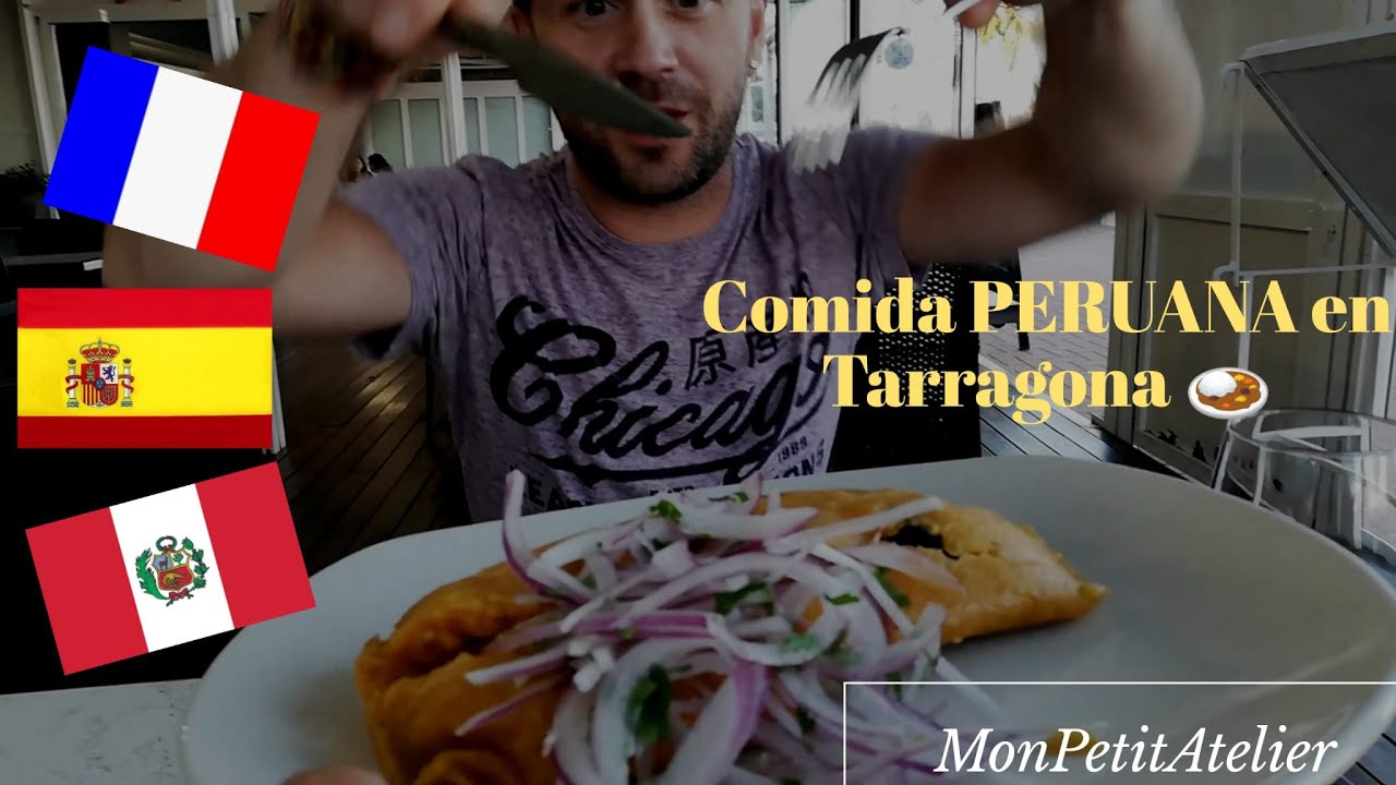 Francés probando comida peruana en tarragona españa