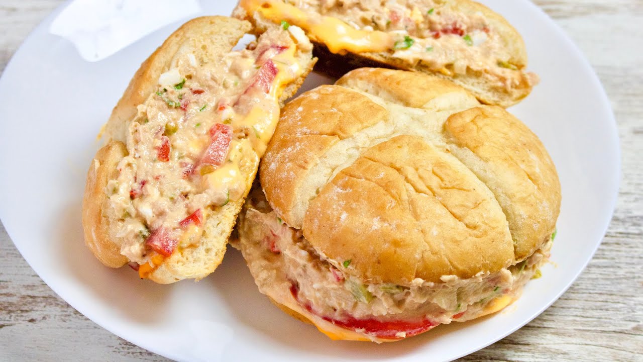 У меня никогда не было такого вкусного сэндвича с тунцом Рецепт бутерброда с консервированным тунцом