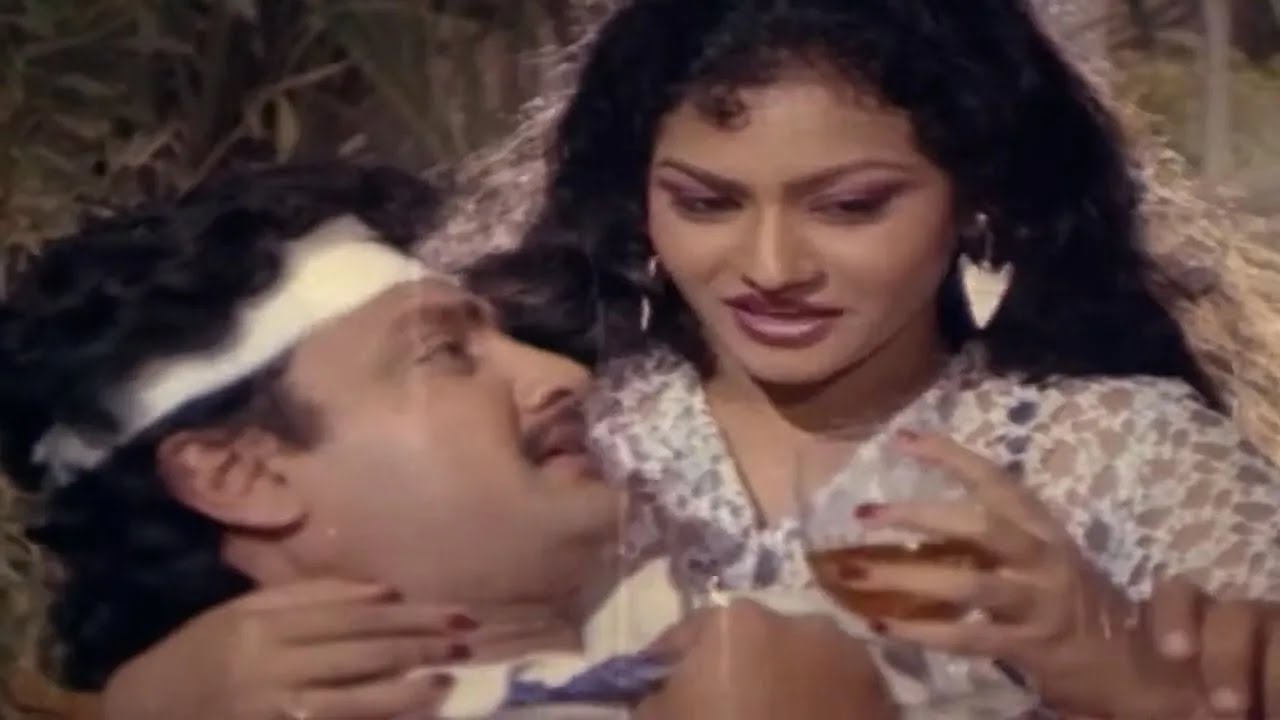 Raja & Srilatha Best Love Scene | Bala Chandrudu Movie Best Love Scenes | Shalimar Cinema