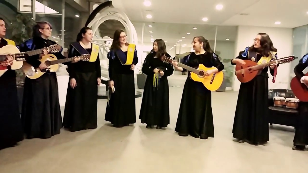 Gala 12 años Tuna Femenina UdeC. Viva el vino
