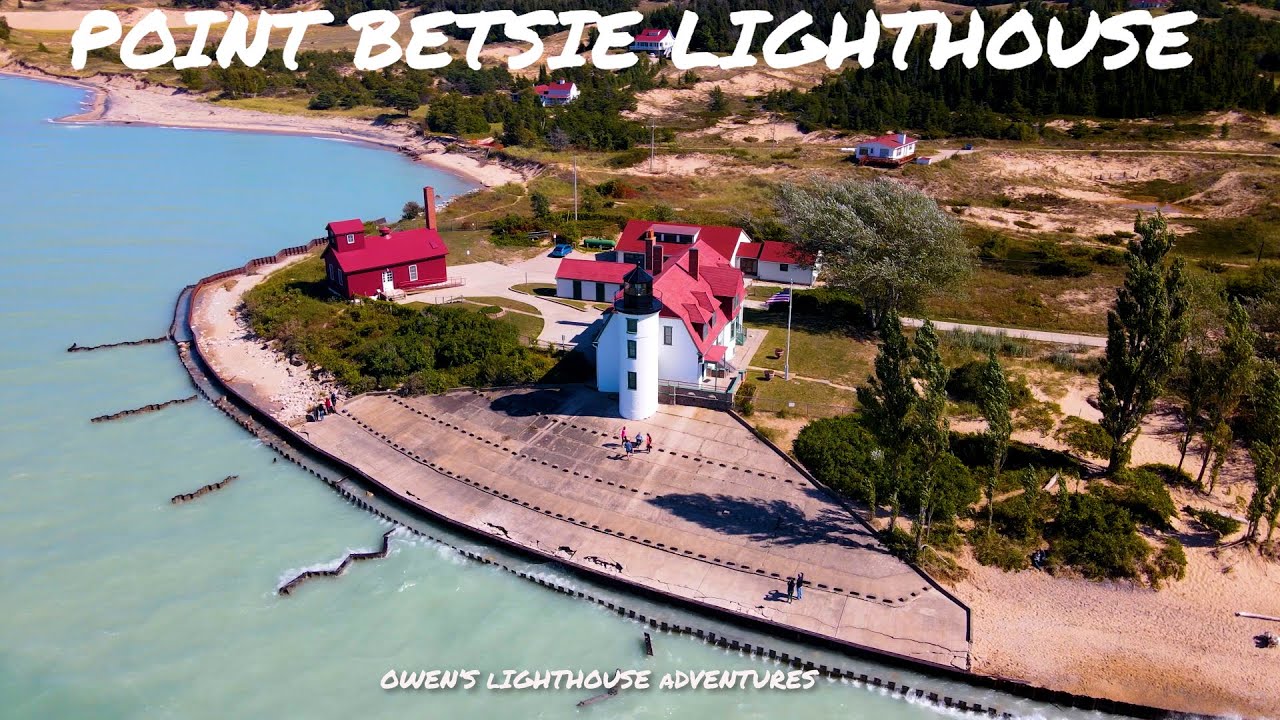 Point Betsie Lighthouse - Frankfort, Michigan - Awesome drone video at Point Betsie!