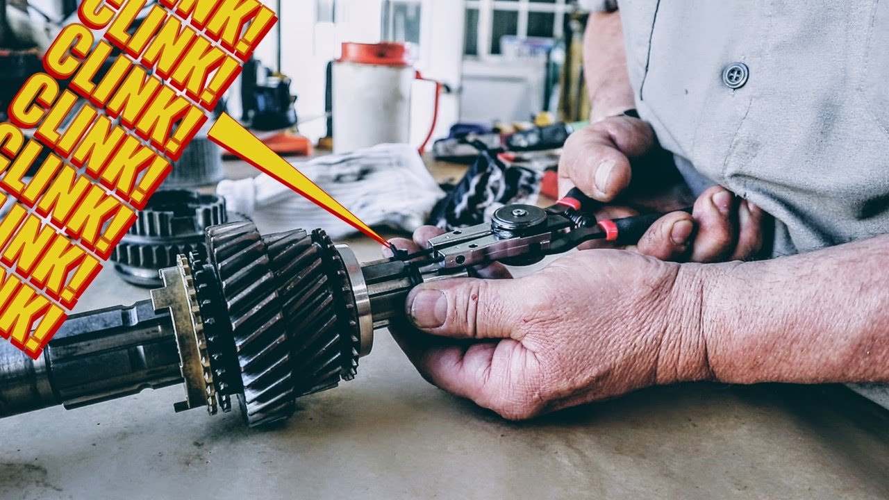 THE THIRD GEAR CIRCLIP | Return to WEGS GARAGE | Triumph TR4 TR3 Gearbox