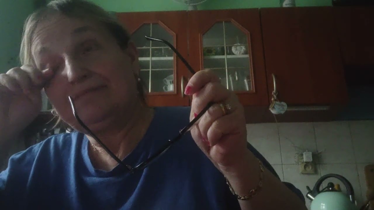 Dźwięki z rozmowa...