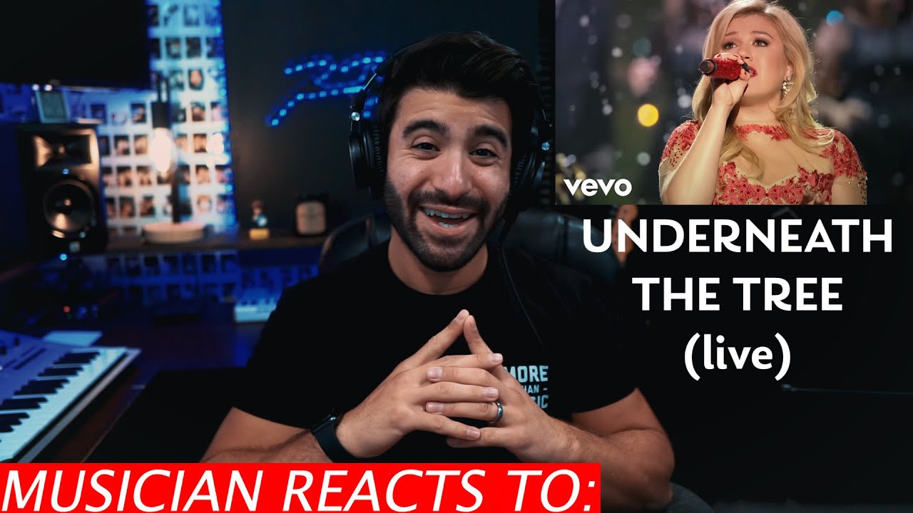Musician Reacts To Kelly Clarkson - Underneath the Tree