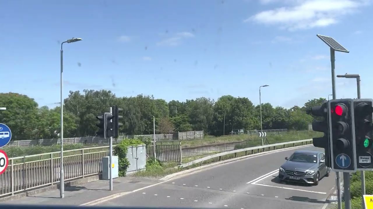 First Beeline (Berkshire) Route 7 Full Route - Heathrow Terminal 5 to Britwell Estate