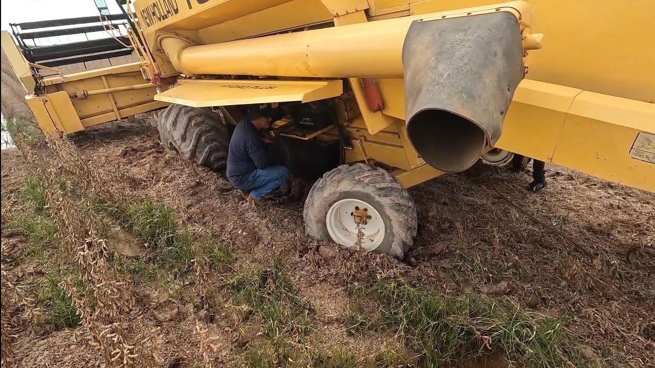 E atolou uma das colhedeiras e o plantio tá pegado 