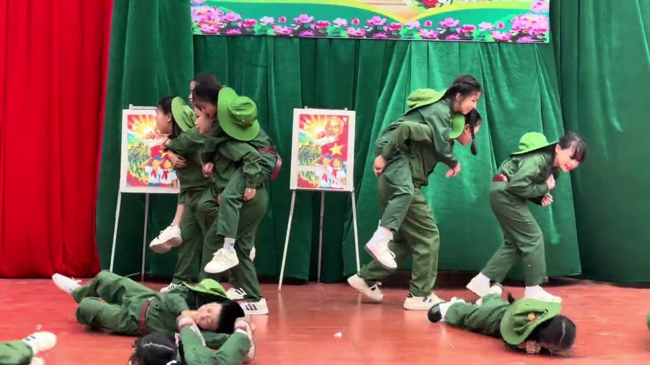 Nhảy về bộ đội