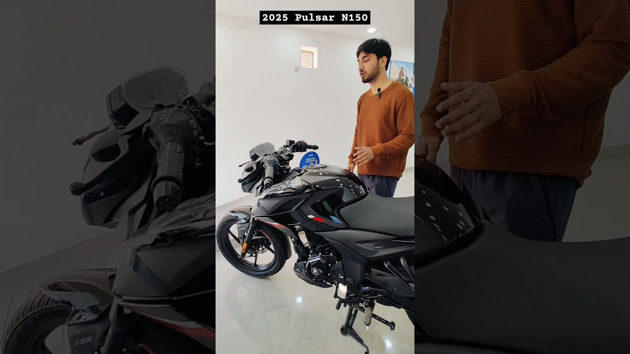 ये है 2025 की New Bajaj Pulsar N150 Black colour #pulsar #pulsarn150 #n150 #bajajpulsarn150