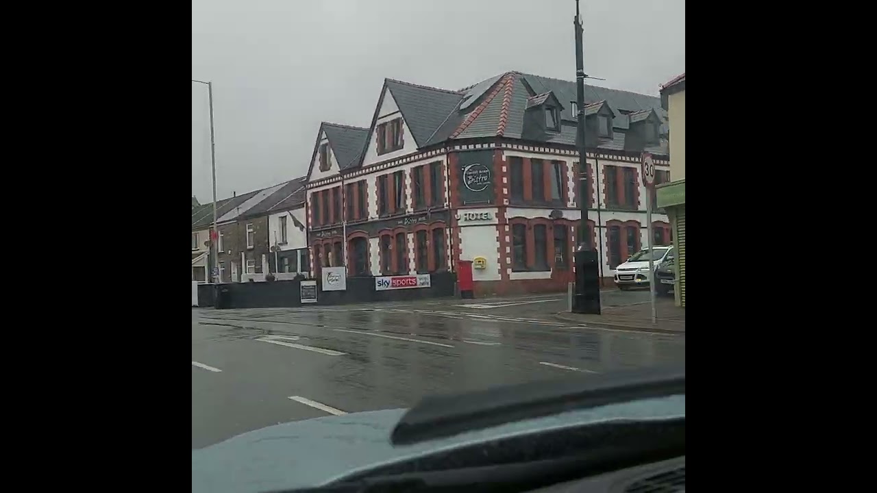 BEAUTIFUL TOWN OF TREORCHY WALES 🏴󠁧󠁢󠁷󠁬󠁳󠁿 UK #shortvideo #uk #town