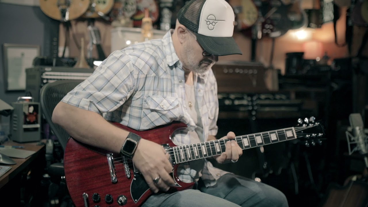 Artist AG100 Deluxe Red Electric Guitar Review by Michael Carpenter