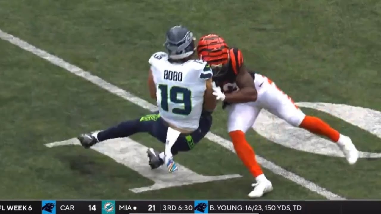 Dax Hill HUGE HIT on Jake Bobo | Seahawks vs Bengals