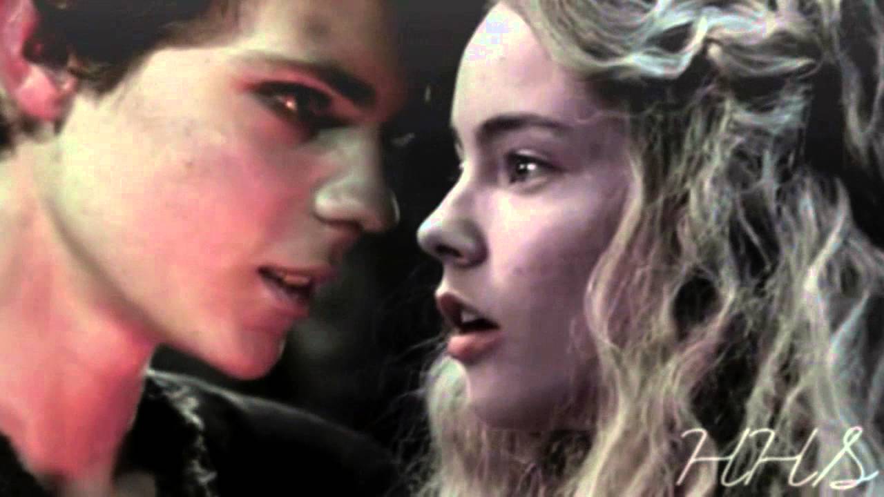 {Villain x Heroine} Could we pretend that we're in l o v e?