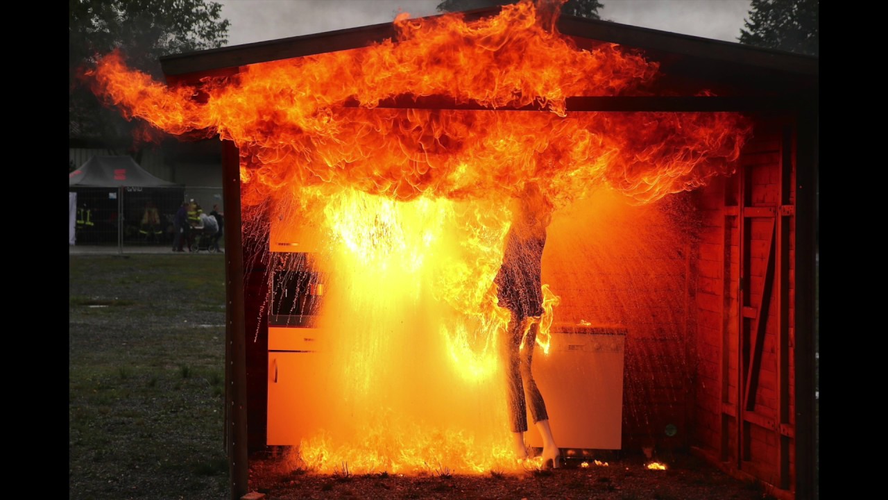 Demonstration einer Fettexplosion