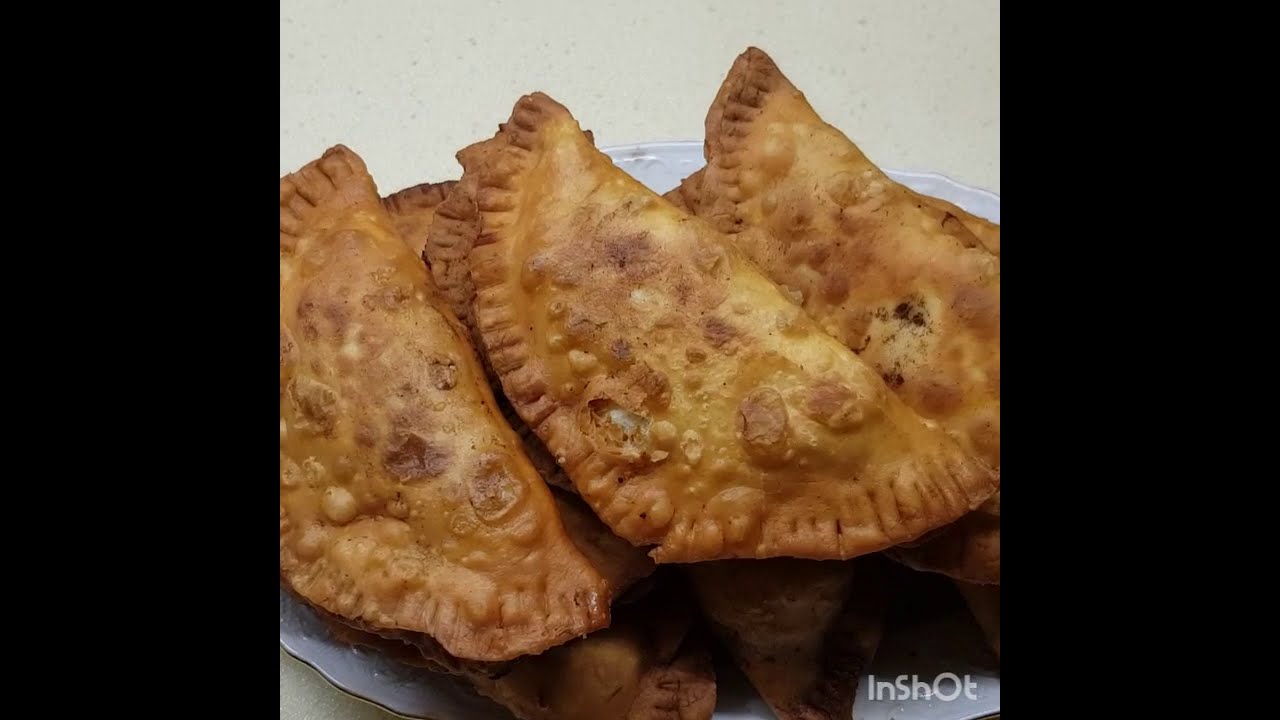 Чебуреки.