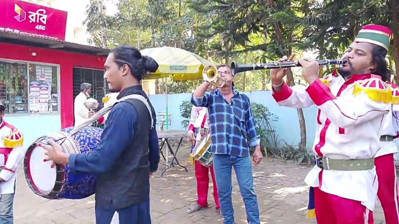 খুব সুন্দর একটা বাজনা 